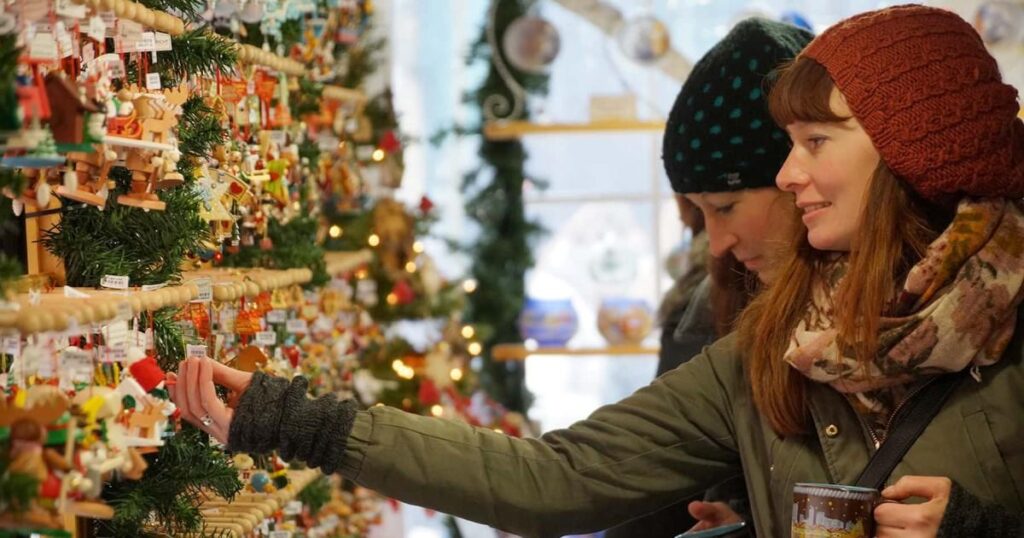 Family shopping at Washington Christmas market 2025