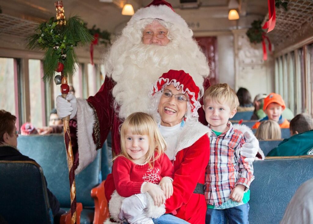 Kids enjoying Christmas train ride in Washington 2025