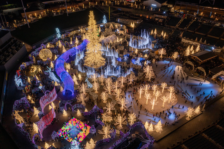 Enchant Christmas Seattle 2025 giant illuminated maze